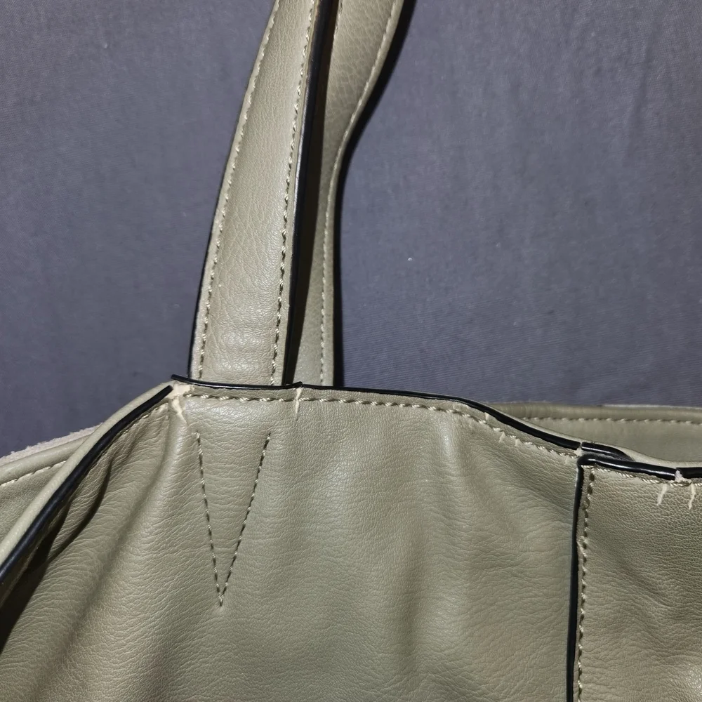 Simply Vera Vera Wang Oakland leather and suede shoulder crossbody tote bag